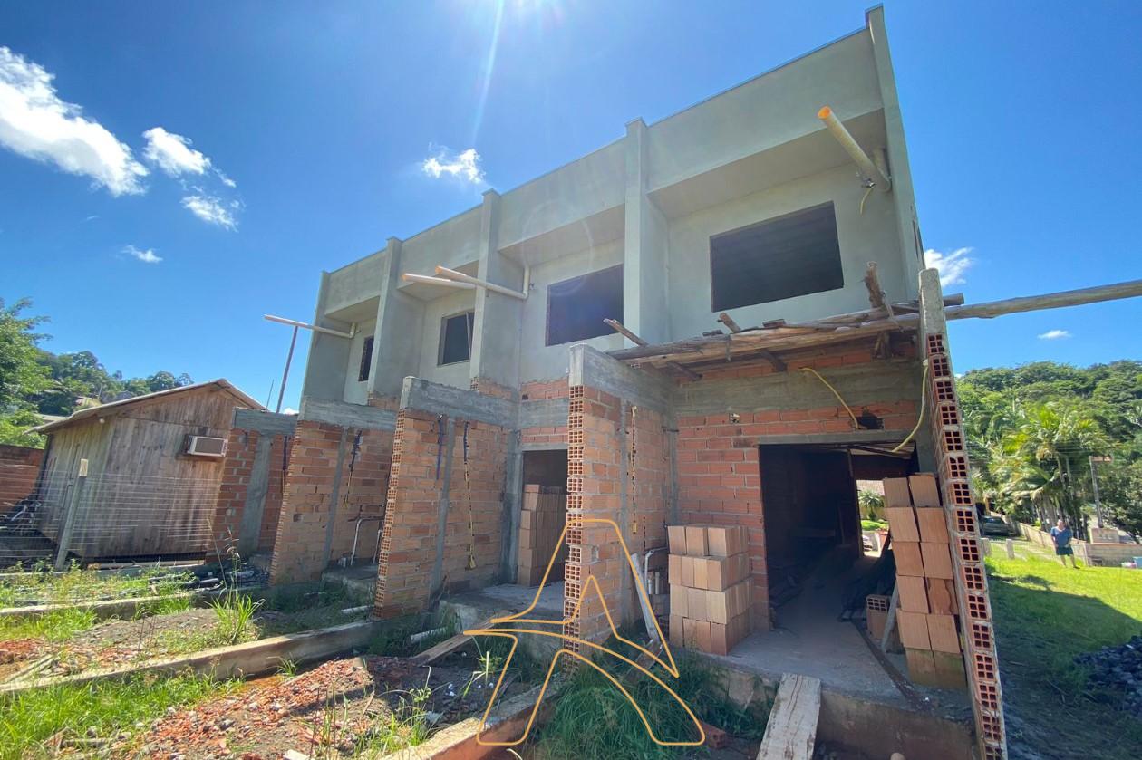 Sobrado no bairro Badenfurt - foto 1