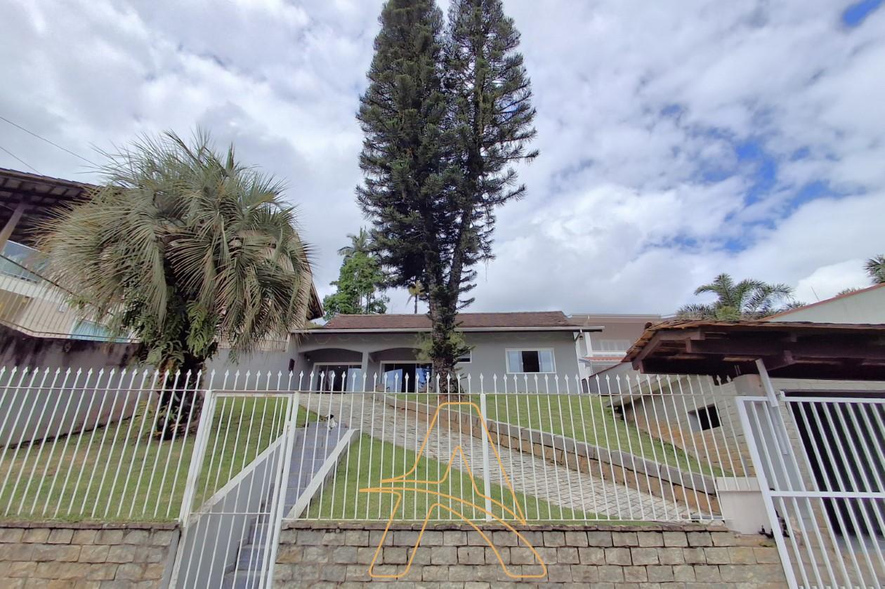 Casa de Alvenaria com 03 dormitórios no bairro Fortaleza - foto 1