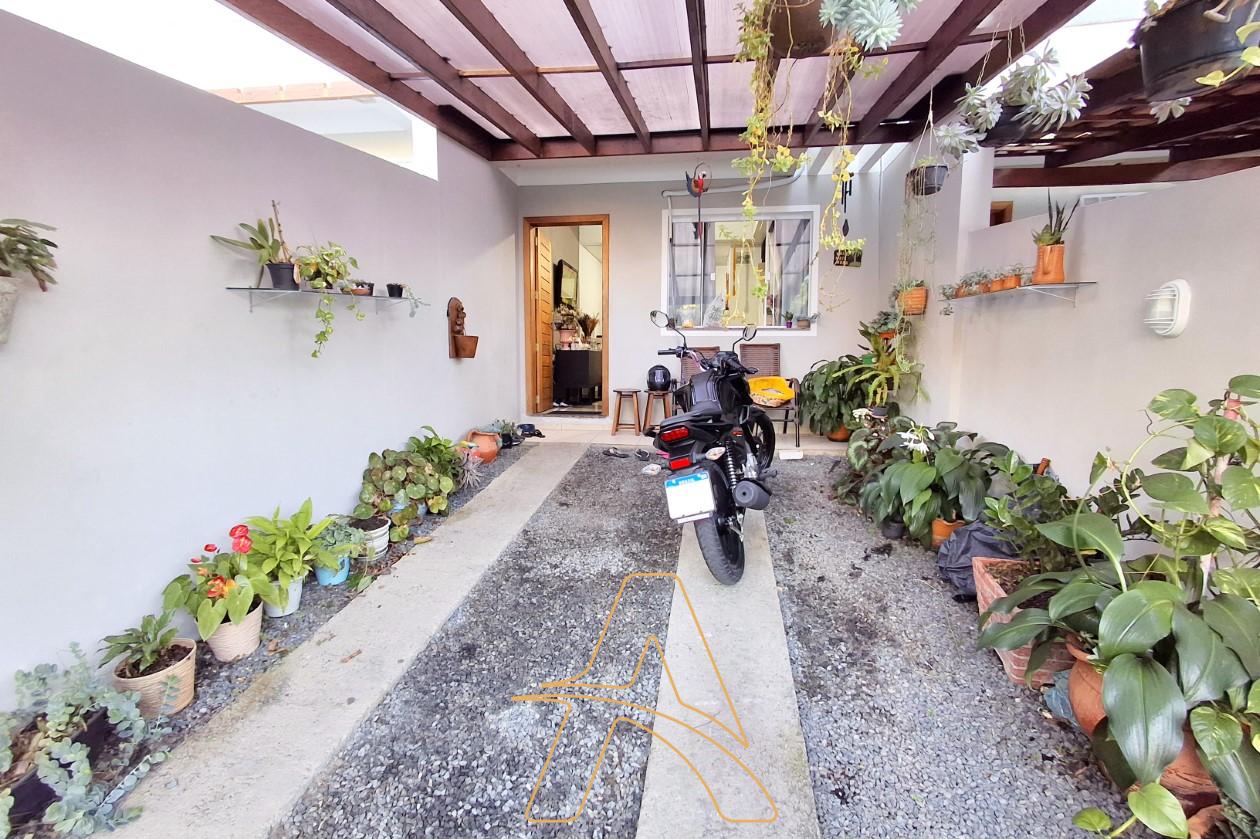 Sobrado Semimobiliado á Venda no Garcia - Conforto, Funcionalidade e Localização Privilegiada! - foto 1