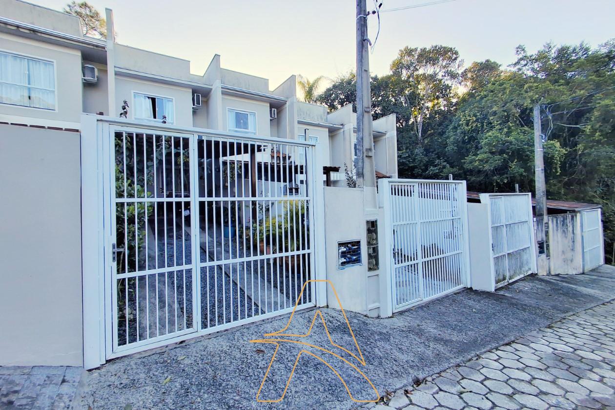 Sobrado Semimobiliado á Venda no Garcia - Conforto, Funcionalidade e Localização Privilegiada! — foto 2