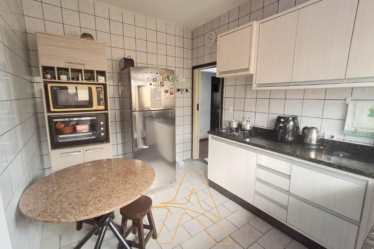 Casa Mobiliada / 2 Pavimentos - Espaço, Versatilidade e Ótima Localização! — foto 5