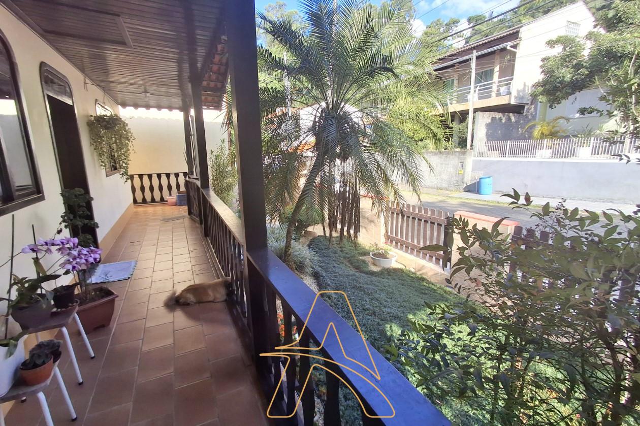 Casa Mobiliada / 2 Pavimentos - Espaço, Versatilidade e Ótima Localização! — foto 3