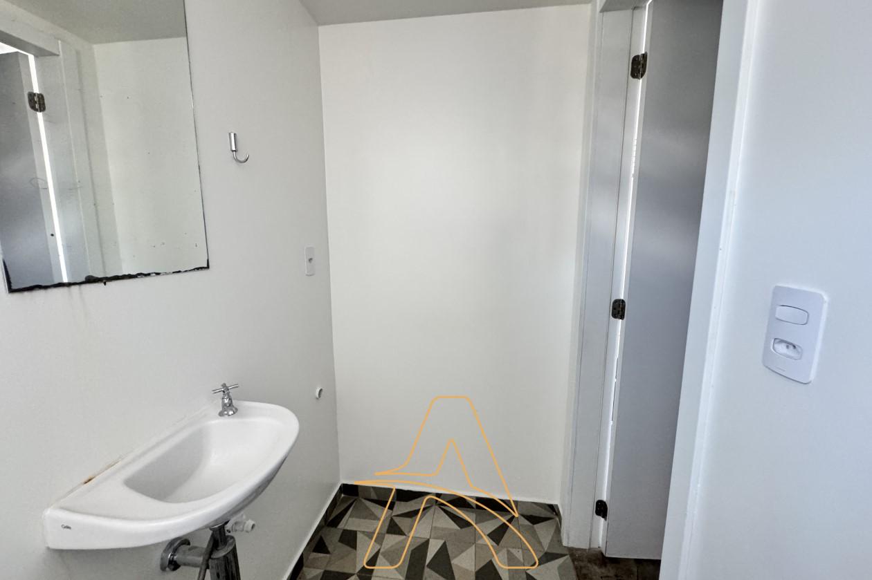 Apartamento Semi Mobiliado com 1 Dormitório na Água Verde — foto 7