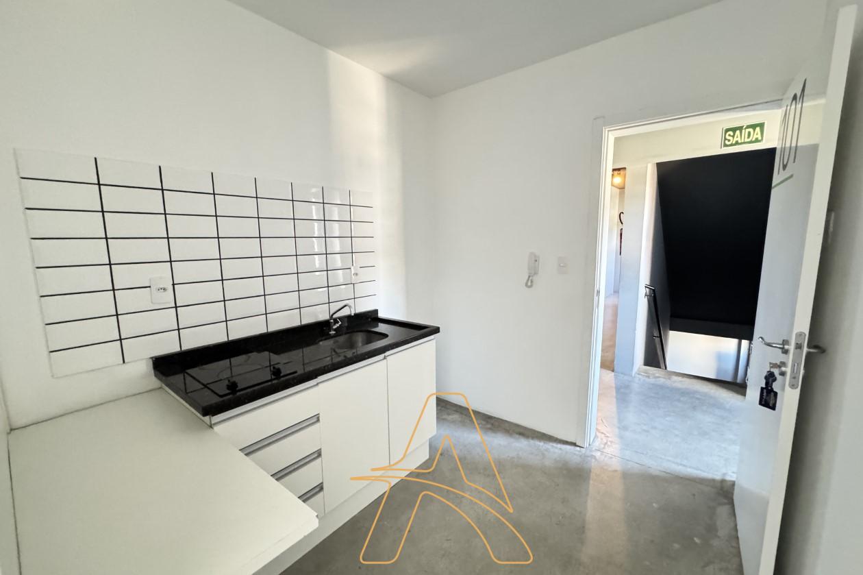 Apartamento Semi Mobiliado com 1 Dormitório na Água Verde — foto 4