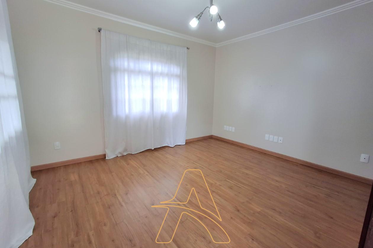 Casa à Venda com 3 Dormitórios e Amplo Jardim – Badenfurt — foto 5