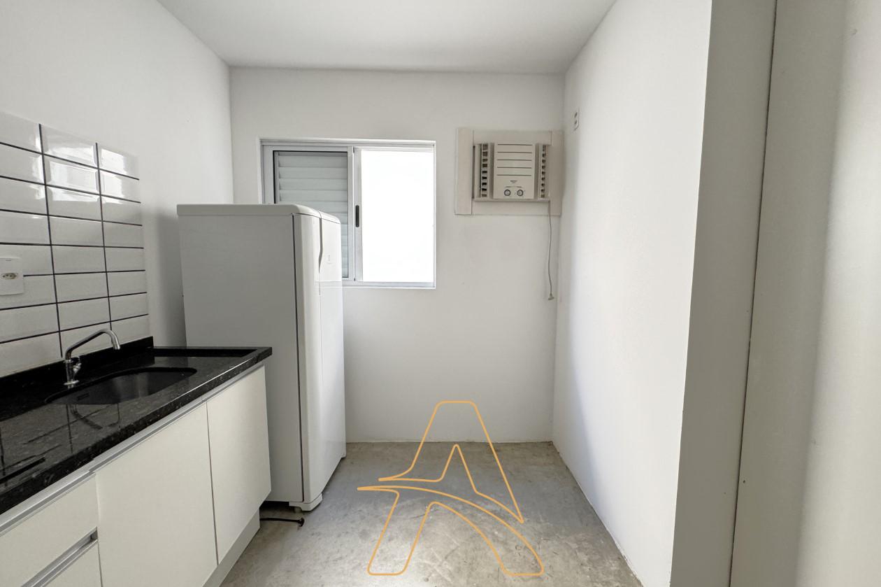 Loft Mobiliado com 1 Dormitório no Bairro Água Verde — foto 2