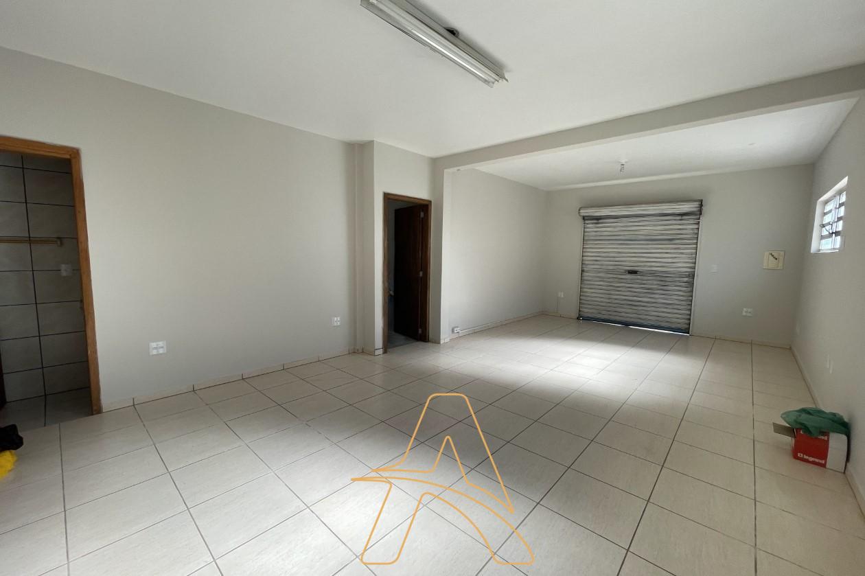 Sala Comercial Térrea em Excelente Localização no Salto do Norte - foto 1