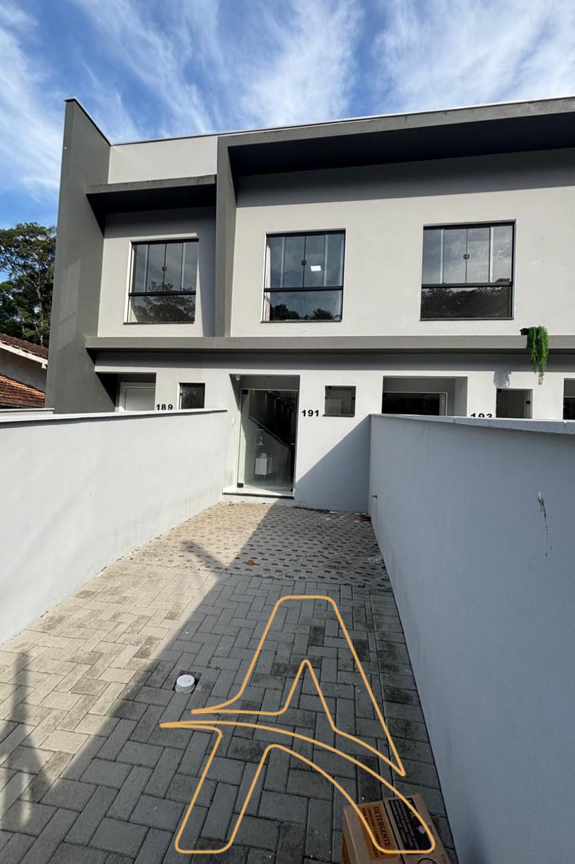 Sobrado Semimobiliado á venda no Bairro Fortaleza Alta – 02 Dormitórios - foto 1