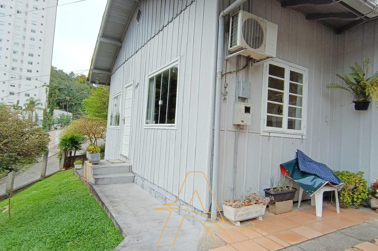 Amplo Terreno com Casa Edificada á Venda no Bairro Itoupava Seca — foto 2