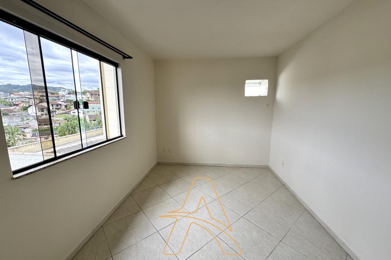 Apartamento com 1 Dormitório e Garagem no Água Verde — foto 7