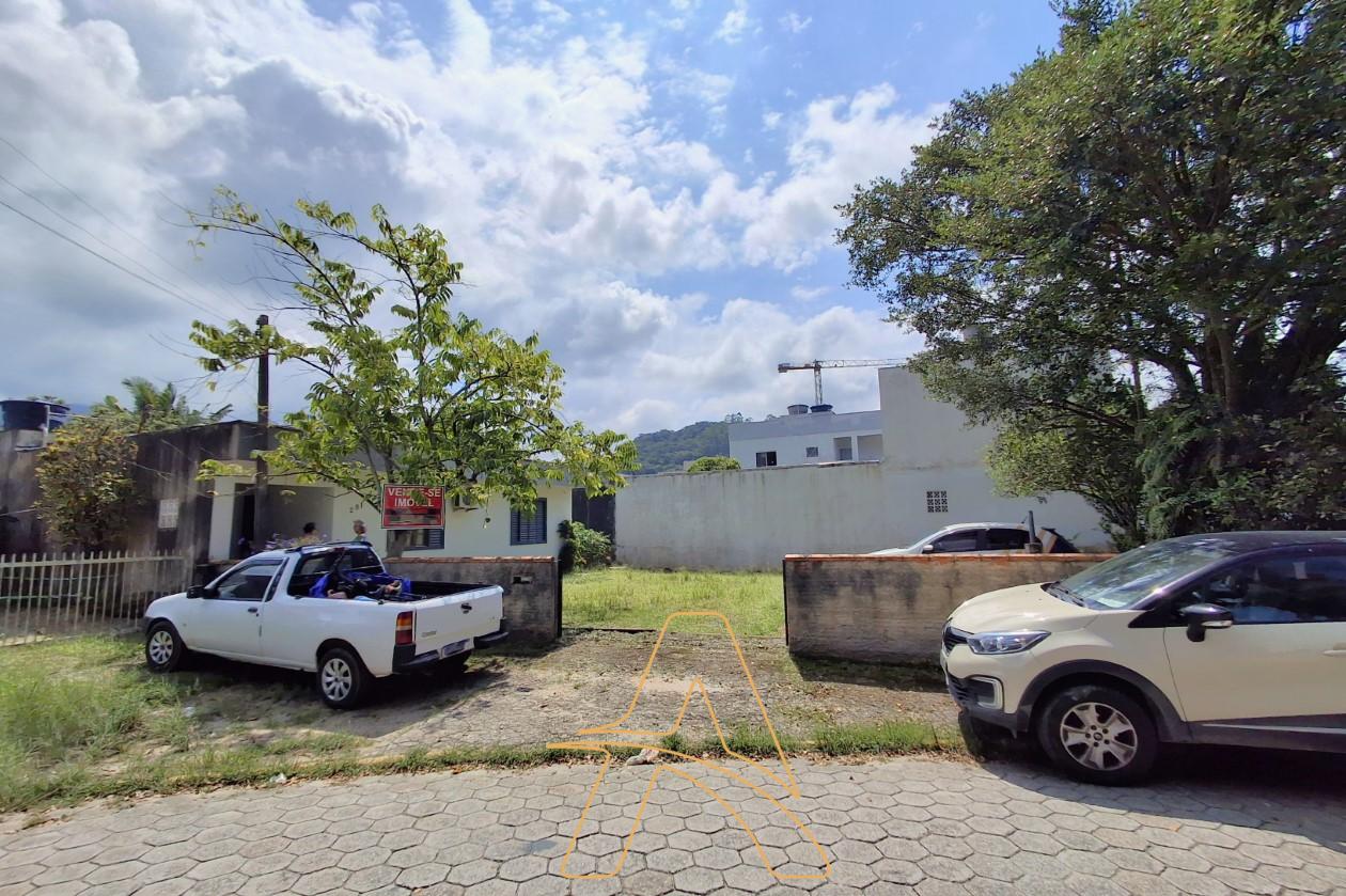 Terreno á Venda em Itapema - 687m a 1km do Mar - foto 1