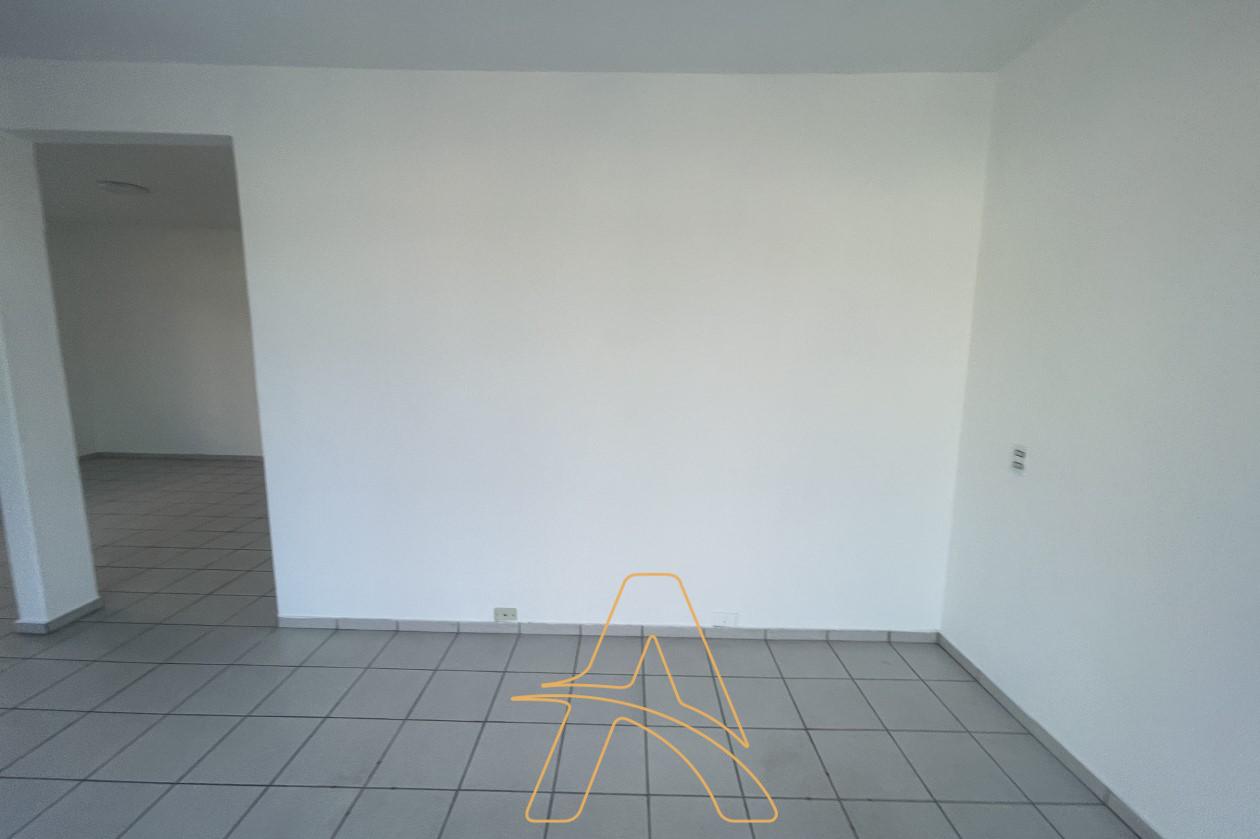 Casa Comercial com Estacionamento no Bairro Itoupava Norte — foto 4